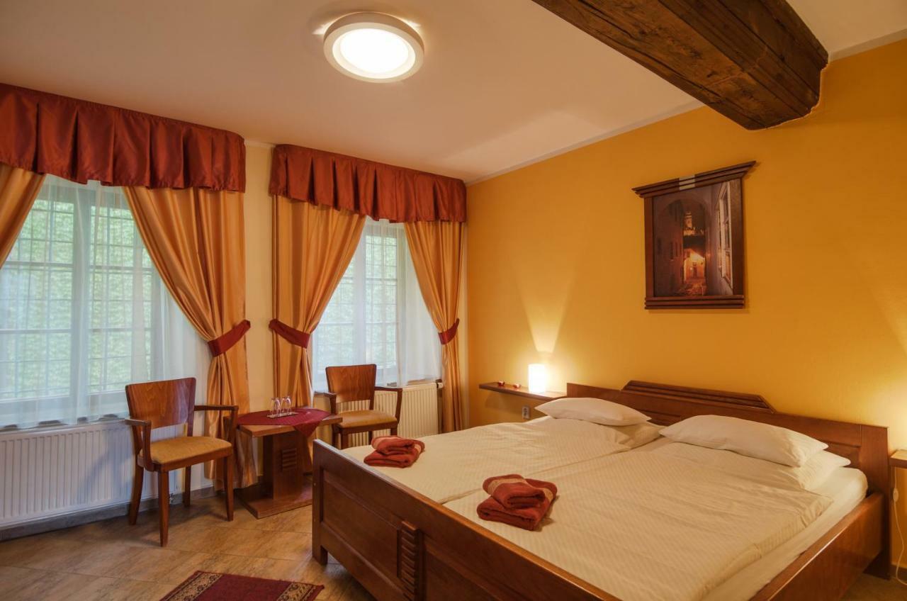 Pension Pod Radnicí Cesky Krumlov Exterior foto